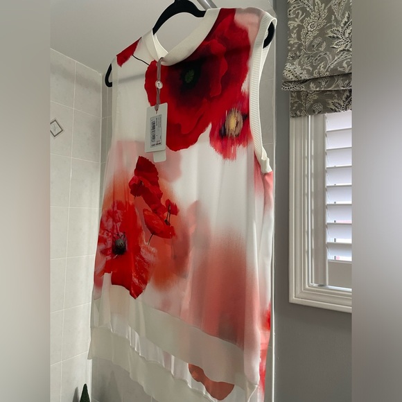 Floral top - Picture 4 of 8